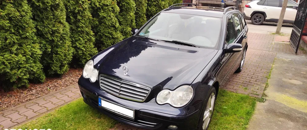 mazowieckie Mercedes-Benz Klasa C cena 15999 przebieg: 168000, rok produkcji 2006 z Otmuchów